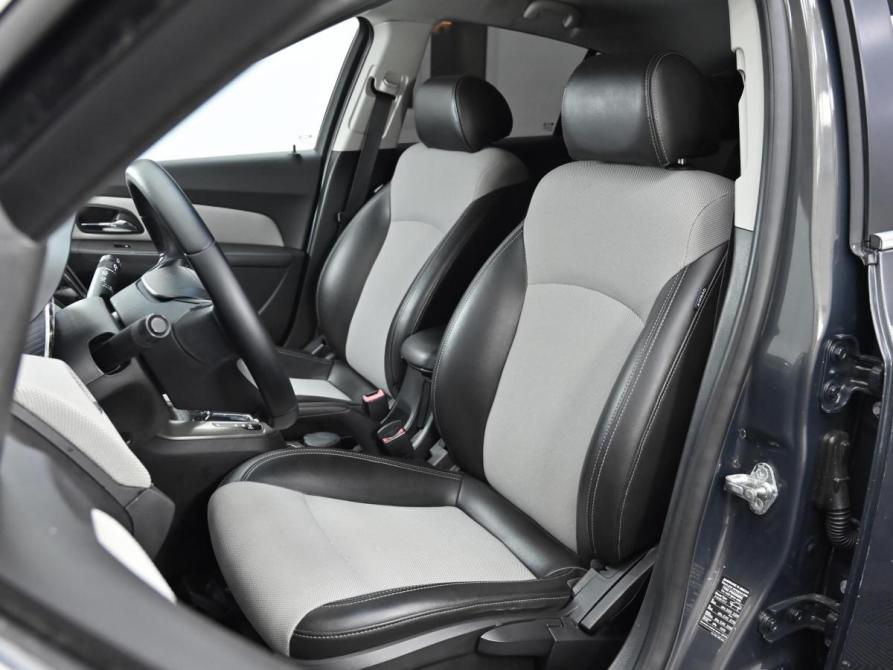 Chevrolet Cruze I Рестайлинг Москва  - изображение 12