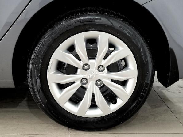 Hyundai Solaris II с пробегом 2017 года, цена 1 165 000 рублей, 174211 км, седан, Автокод Объявления