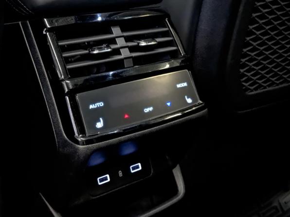 Geely Monjaro I с пробегом 2024 года, цена 3 650 000 рублей, 38670 км, внедорожник, Автокод Объявления