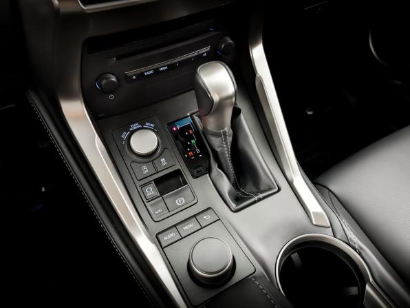 Lexus NX I с пробегом 2017 года, цена 3 230 000 рублей, 30646 км, внедорожник, Автокод Объявления