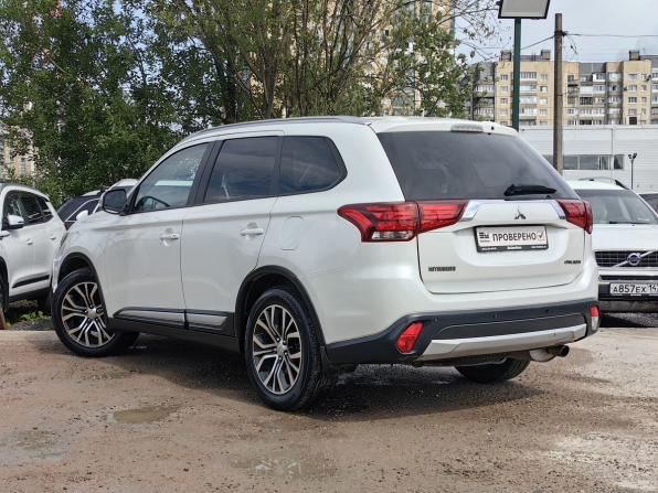 Mitsubishi Outlander III Рестайлинг с пробегом 2015 года, цена 1 129 000 рублей, 308000 км, внедорожник, Автокод Объявления