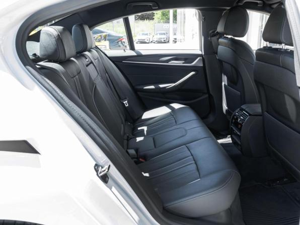 BMW 5 серии VII (G30/G31/G38) Рестайлинг с пробегом 2021 года, цена 4 850 000 рублей, 1890 км, седан, Автокод Объявления