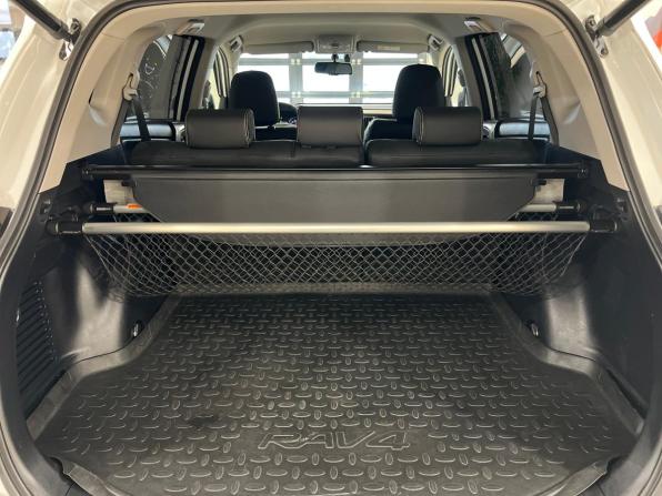 Toyota RAV4 IV (XA40) Рестайлинг с пробегом 2018 года, цена 2 250 000 рублей, 207202 км, внедорожник, Автокод Объявления