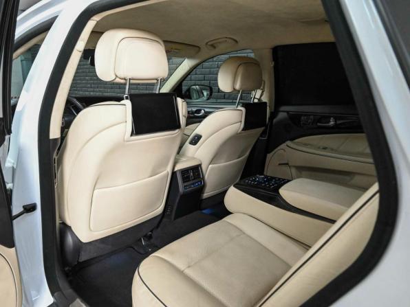 Hyundai Equus II Рестайлинг с пробегом 2015 года, цена 1 690 000 рублей, 198437 км, седан, Автокод Объявления