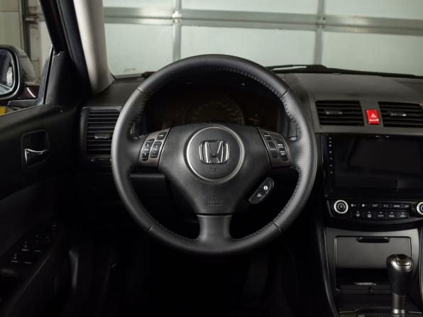 Honda Accord VII Рестайлинг с пробегом 2007 года, цена 902 999 рублей, 242020 км, седан, Автокод Объявления