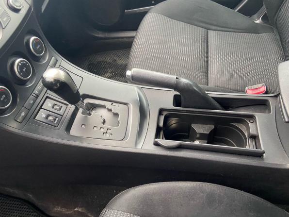 Mazda 3 II (BL) Рестайлинг с пробегом 2012 года, цена 950 000 рублей, 257740 км, седан, Автокод Объявления