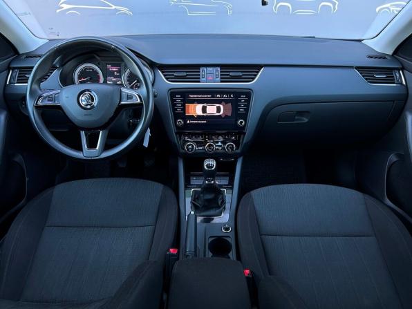 Skoda Octavia III (A7) Рестайлинг с пробегом 2017 года, цена 1 468 700 рублей, 184423 км, лифтбек, Автокод Объявления
