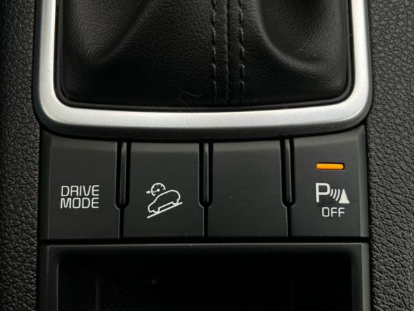 Kia Sportage IV Рестайлинг с пробегом 2019 года, цена 2 230 000 рублей, 41200 км, внедорожник, Автокод Объявления