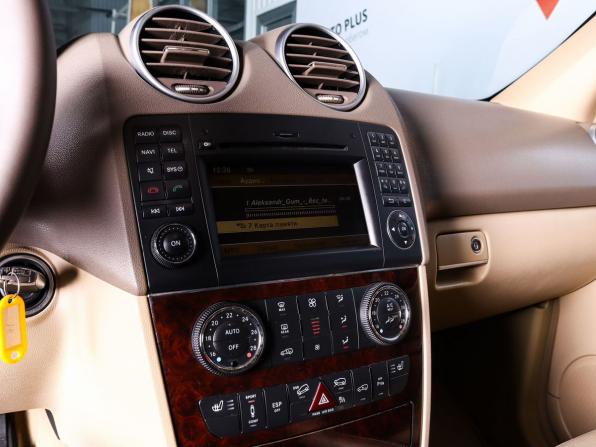 Mercedes-Benz M-Класс II (W164) Рестайлинг с пробегом 2010 года, цена 1 300 000 рублей, 177126 км, внедорожник, Автокод Объявления
