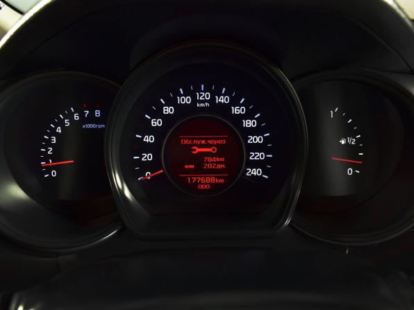 Kia Ceed II с пробегом 2014 года, цена 899 999 рублей, 177686 км, универсал, Автокод Объявления