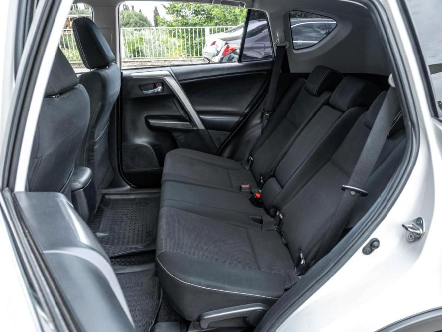 Toyota RAV4 IV (XA40) Рестайлинг Ставрополь  - изображение 9