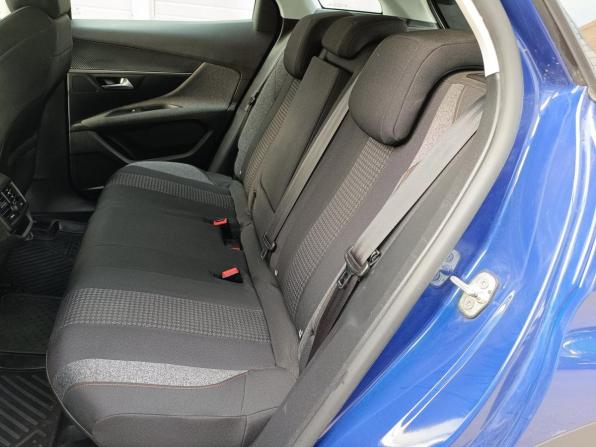 Peugeot 3008 II с пробегом 2018 года, цена 1 399 000 рублей, 147424 км, внедорожник, Автокод Объявления