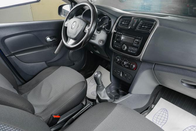Renault Logan II с пробегом 2016 года, цена 799 000 рублей, 194000 км, седан, Автокод Объявления