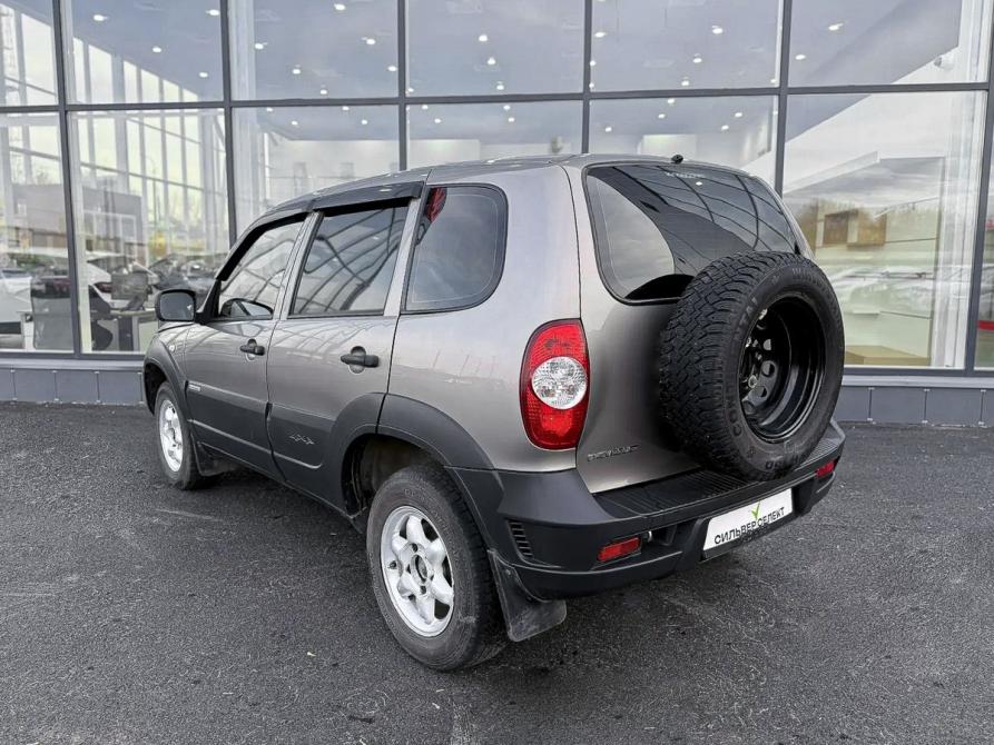 Chevrolet Niva I Рестайлинг Курган  - изображение 6