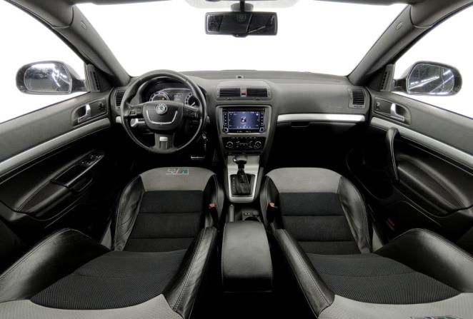 Skoda Octavia RS II Рестайлинг с пробегом 2011 года, цена 1 300 000 рублей, 183200 км, лифтбек, Автокод Объявления