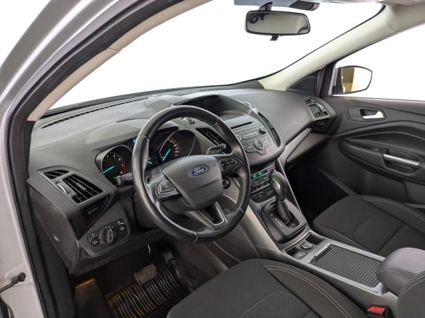 Ford Kuga II Рестайлинг с пробегом 2018 года, цена 1 780 000 рублей, 71174 км, внедорожник, Автокод Объявления