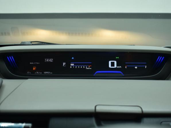 Honda Freed II Рестайлинг с пробегом 2020 года, цена 1 599 995 рублей, 109930 км, компактвэн, Автокод Объявления