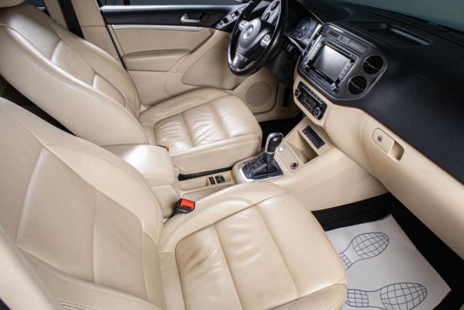 Volkswagen Tiguan I Рестайлинг с пробегом 2015 года, цена 1 299 000 рублей, 116454 км, внедорожник, Автокод Объявления