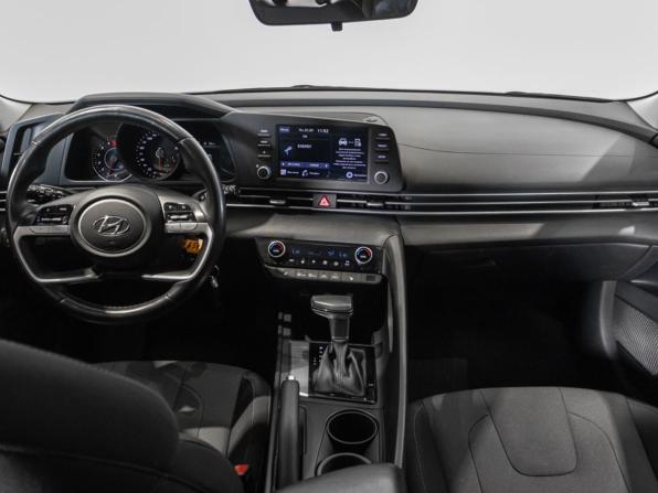 Hyundai Elantra VII (CN7) с пробегом 2021 года, цена 1 984 300 рублей, 106000 км, седан, Автокод Объявления