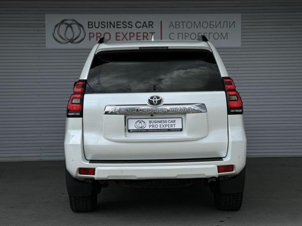 Toyota Land Cruiser Prado 150 Series Рестайлинг 3 с пробегом 2020 года, цена 7 799 000 рублей, 19017 км, внедорожник, Автокод Объявления