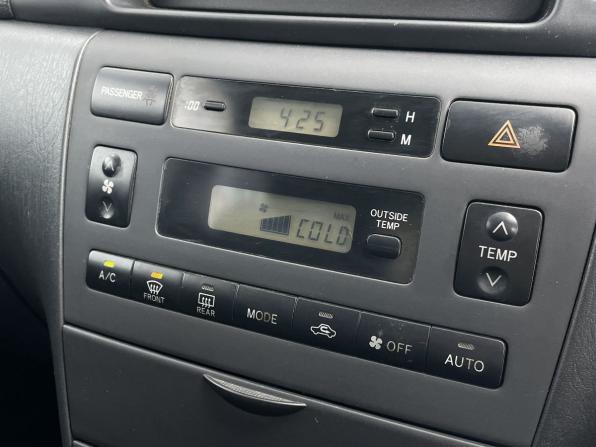 Toyota Allex I с пробегом 2001 года, цена 388 000 рублей, 355084 км, хэтчбек, Автокод Объявления
