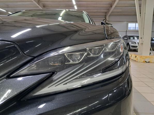 Lexus LS V с пробегом 2018 года, цена 5 315 000 рублей, 173380 км, седан, Автокод Объявления