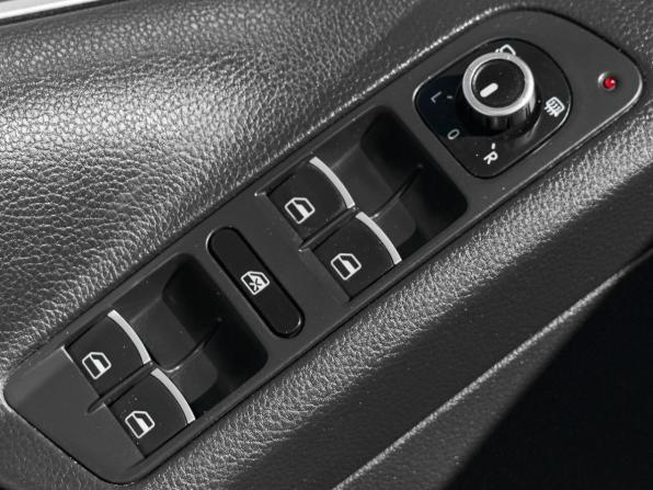 Volkswagen Tiguan I Рестайлинг с пробегом 2012 года, цена 1 180 000 рублей, 216037 км, внедорожник, Автокод Объявления