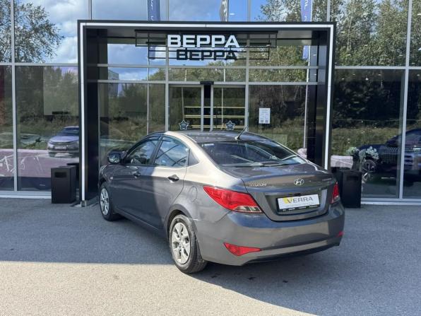 Hyundai Solaris I с пробегом 2014 года, цена 750 000 рублей, 131770 км, седан, Автокод Объявления