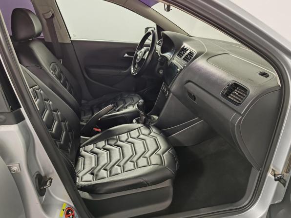 Volkswagen Polo V с пробегом 2011 года, цена 449 000 рублей, 327948 км, седан, Автокод Объявления