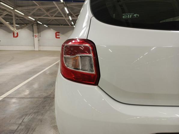 Renault Sandero II с пробегом 2018 года, цена 865 000 рублей, 72985 км, хэтчбек, Автокод Объявления