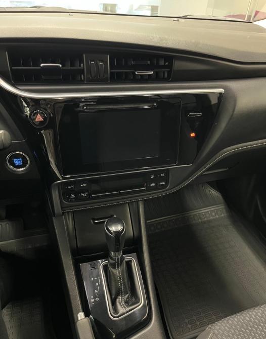 Toyota Corolla XI (E160 E170 E180) Рестайлинг 1 Челябинск  - изображение 22