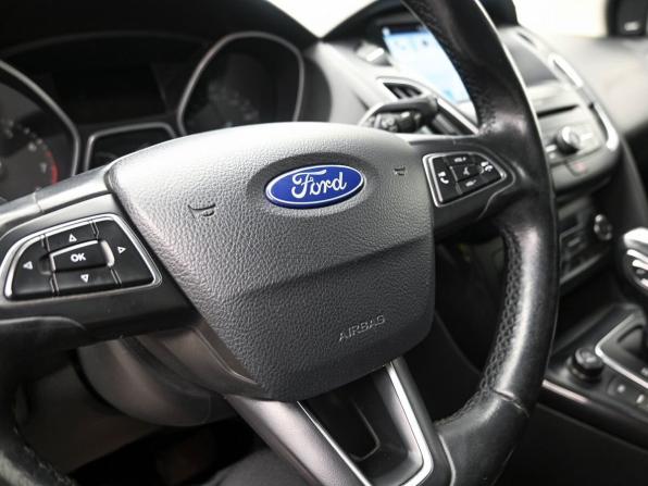 Ford Focus III Рестайлинг с пробегом 2017 года, цена 1 199 900 рублей, 210322 км, универсал, Автокод Объявления