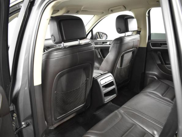 Volkswagen Touareg II с пробегом 2012 года, цена 1 698 100 рублей, 237950 км, внедорожник, Автокод Объявления