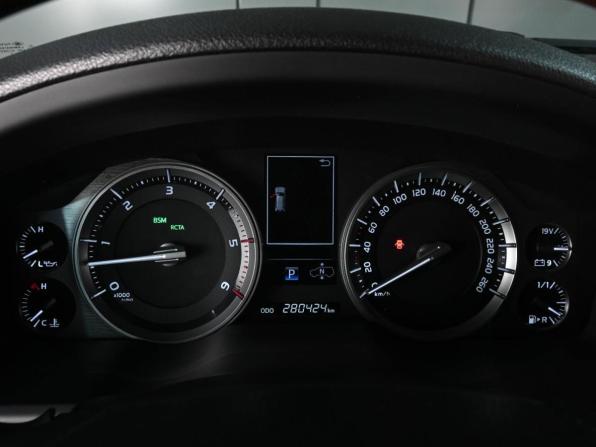 Toyota Land Cruiser 200 Series Рестайлинг 2 с пробегом 2017 года, цена 5 499 000 рублей, 280424 км, внедорожник, Автокод Объявления