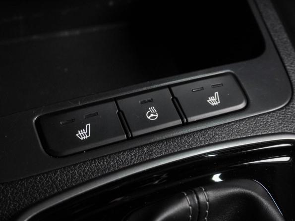 Kia Rio IV Рестайлинг с пробегом 2021 года, цена 1 799 000 рублей, 40051 км, седан, Автокод Объявления