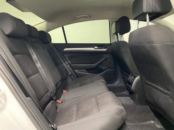 Volkswagen Passat B8 с пробегом 2016 года, цена 1 400 000 рублей, 149209 км, седан, Автокод Объявления