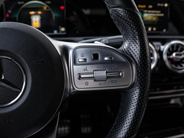 Mercedes-Benz A-Класс IV (W177) с пробегом 2018 года, цена 2 350 000 рублей, 74239 км, хэтчбек, Автокод Объявления