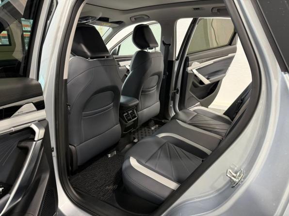 Geely Atlas II с пробегом 2024 года, цена 2 840 000 рублей, 13949 км, внедорожник, Автокод Объявления