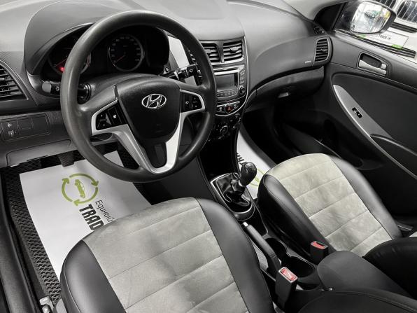 Hyundai Solaris I Рестайлинг с пробегом 2015 года, цена 975 000 рублей, 157578 км, седан, Автокод Объявления