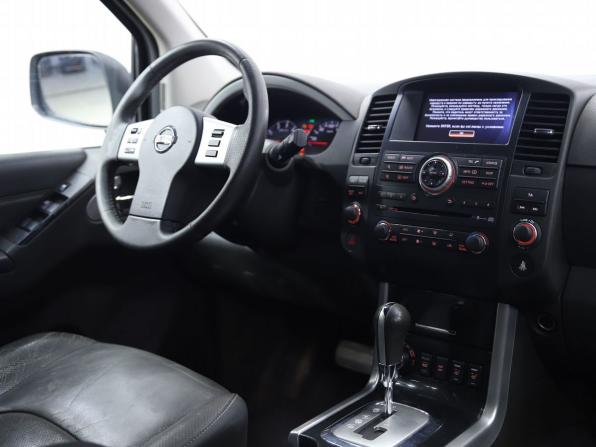 Nissan Pathfinder III Рестайлинг с пробегом 2011 года, цена 1 690 000 рублей, 189986 км, внедорожник, Автокод Объявления