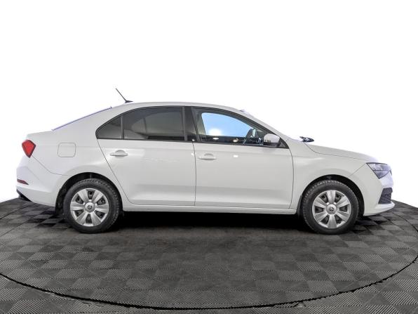Skoda Rapid II с пробегом 2021 года, цена 1 665 000 рублей, 94262 км, лифтбек, Автокод Объявления