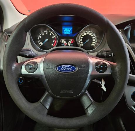 Ford Focus III с пробегом 2013 года, цена 620 000 рублей, 186905 км, седан, Автокод Объявления