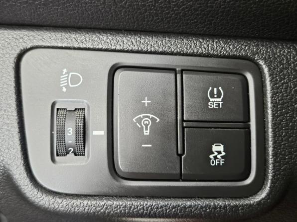 Hyundai Solaris II с пробегом 2017 года, цена 1 199 000 рублей, 123600 км, седан, Автокод Объявления
