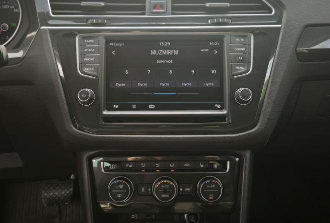 Volkswagen Tiguan II с пробегом 2017 года, цена 2 225 000 рублей, 233080 км, внедорожник, Автокод Объявления