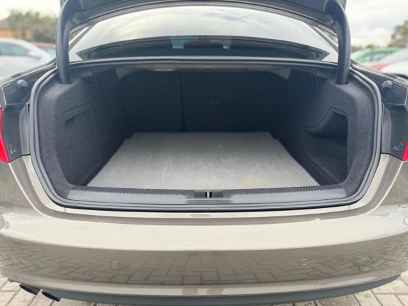 Audi A4 IV (B8) Рестайлинг с пробегом 2013 года, цена 1 550 000 рублей, 122000 км, седан, Автокод Объявления