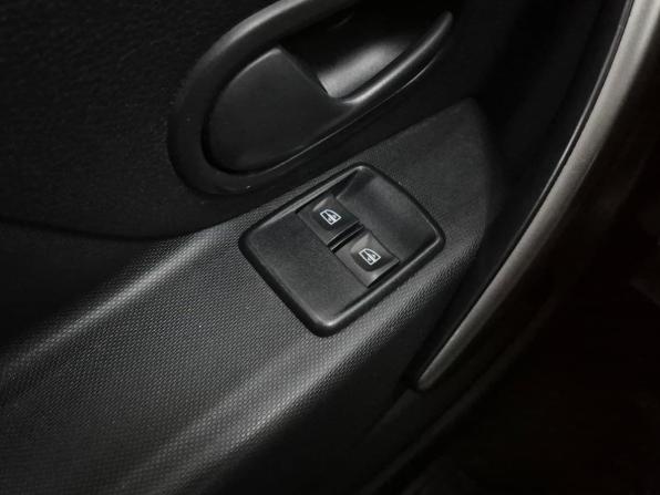 Renault Logan II с пробегом 2015 года, цена 720 000 рублей, 58340 км, седан, Автокод Объявления