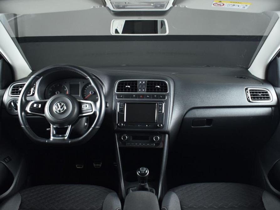 Volkswagen Polo V Рестайлинг Кемерово  - изображение 9