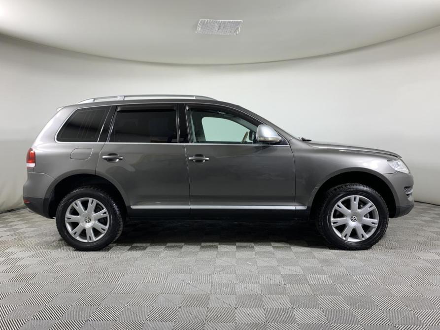 Volkswagen Touareg I Рестайлинг Москва  - изображение 4
