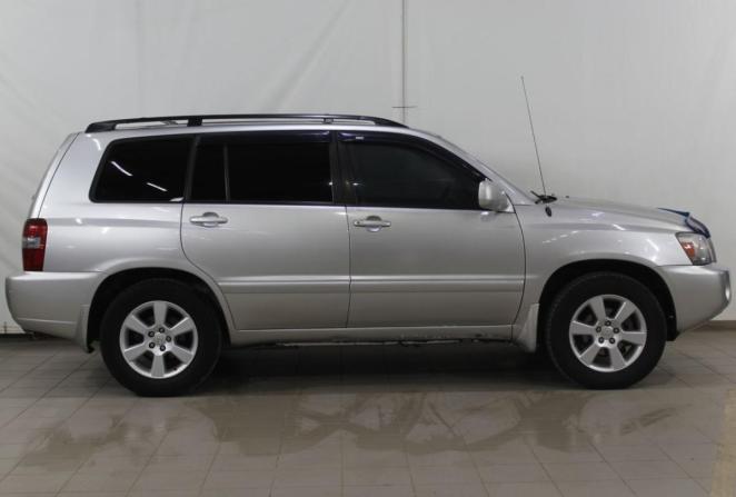Toyota Highlander I (XU20) Рестайлинг с пробегом 2005 года, цена 1 050 000 рублей, 168606 км, внедорожник, Автокод Объявления