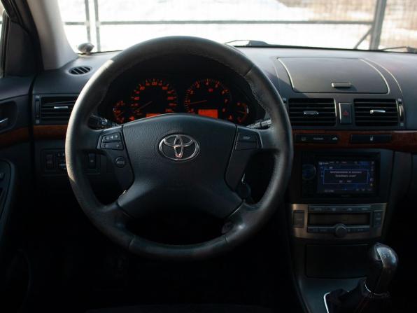 Toyota Avensis II Рестайлинг с пробегом 2008 года, цена 620 000 рублей, 245668 км, седан, Автокод Объявления